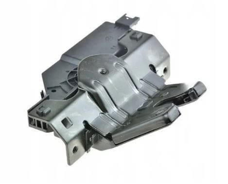 BMW E46-E87-E90-E60 BAGAJ KİLİDİ&nbsp;51247840617 - Yedek Parça