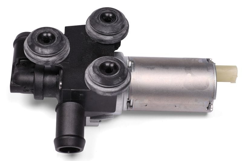 BMW E87-E90 EK SU POMPASI 64116928246 - Yedek Parça